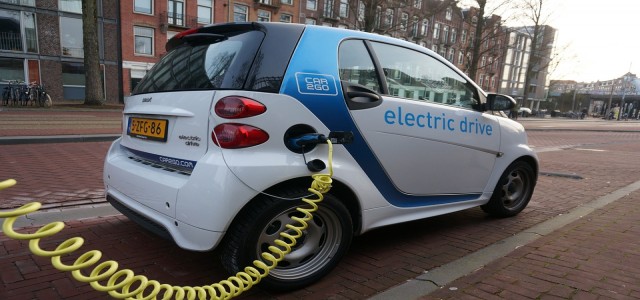 Britain targets 30M electric cars by 2040 to become carbon negative